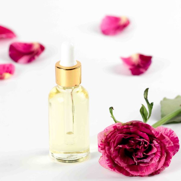 Tinh dầu hoa hồng - Công Ty TNHH Peroma Việt Nam